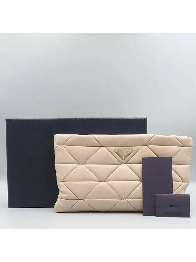 1BF122 Clutch Bag