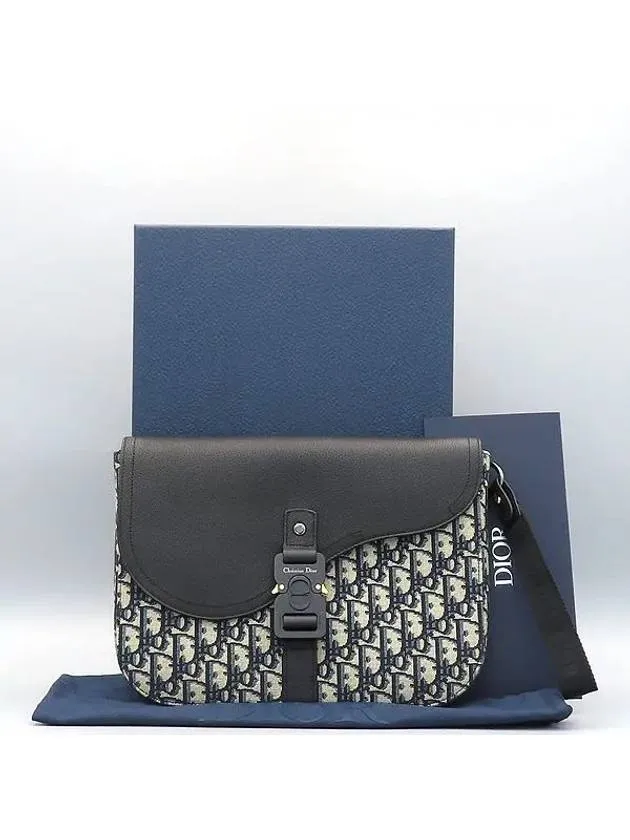 2ADCA442YKS Pouch Bag