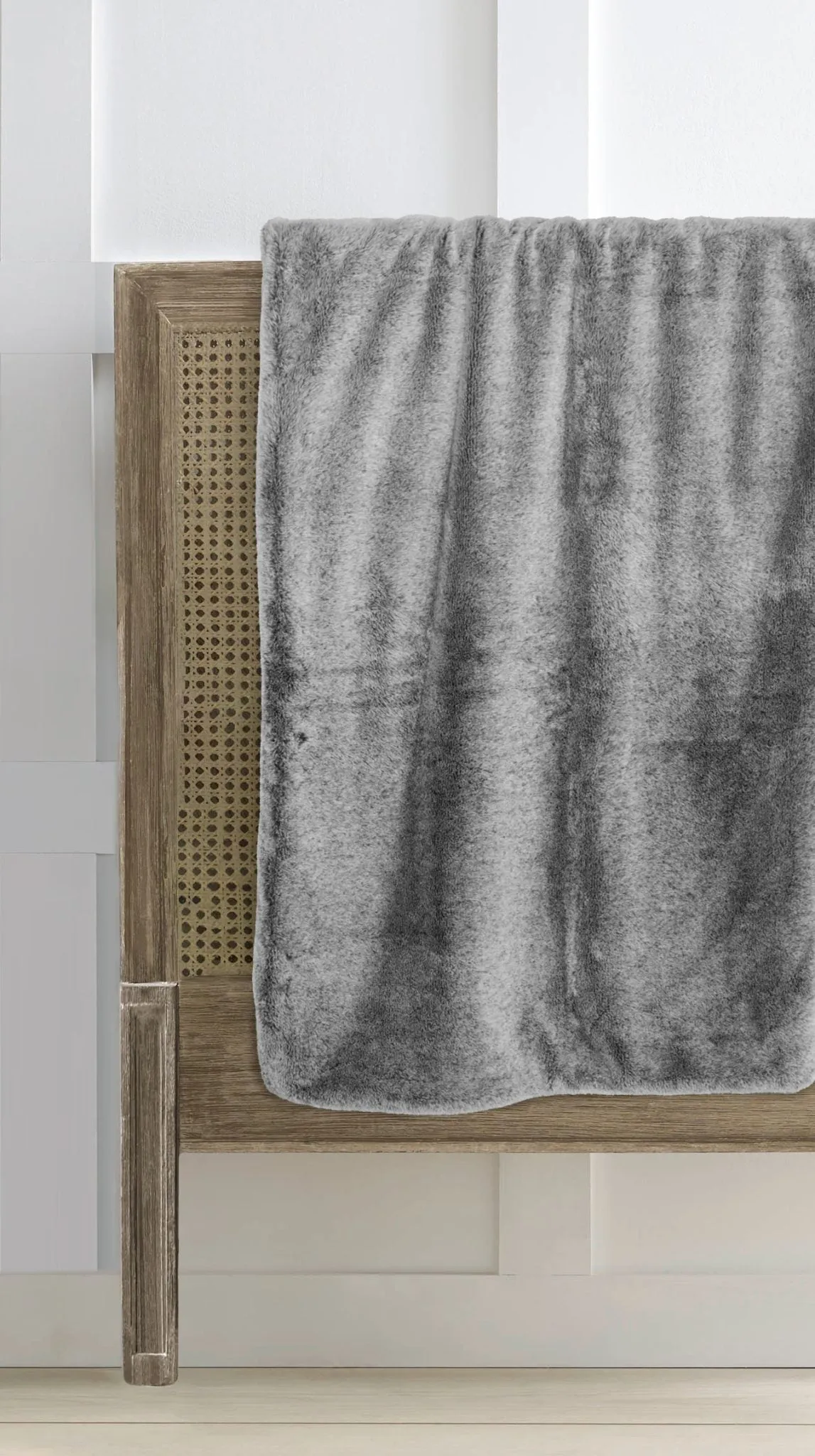 ARDOR BOUDOIR FAUX FUR THROW