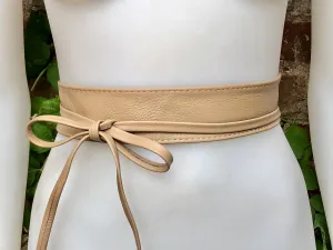 Beige obi belt in soft leather. Narrow style. Beige wrap belt . Wraparound waist belt in genuine leather. Beige leather dress belt.