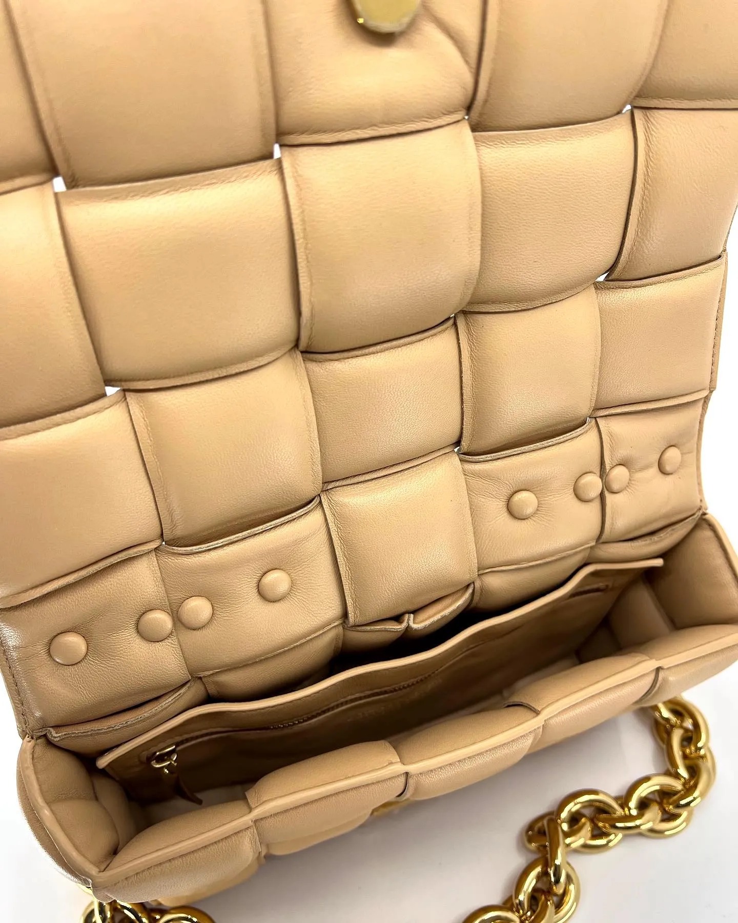 BOTTEGA VENETA NAPPA LEATHER PADDED CHAIN CASSETTE BAG