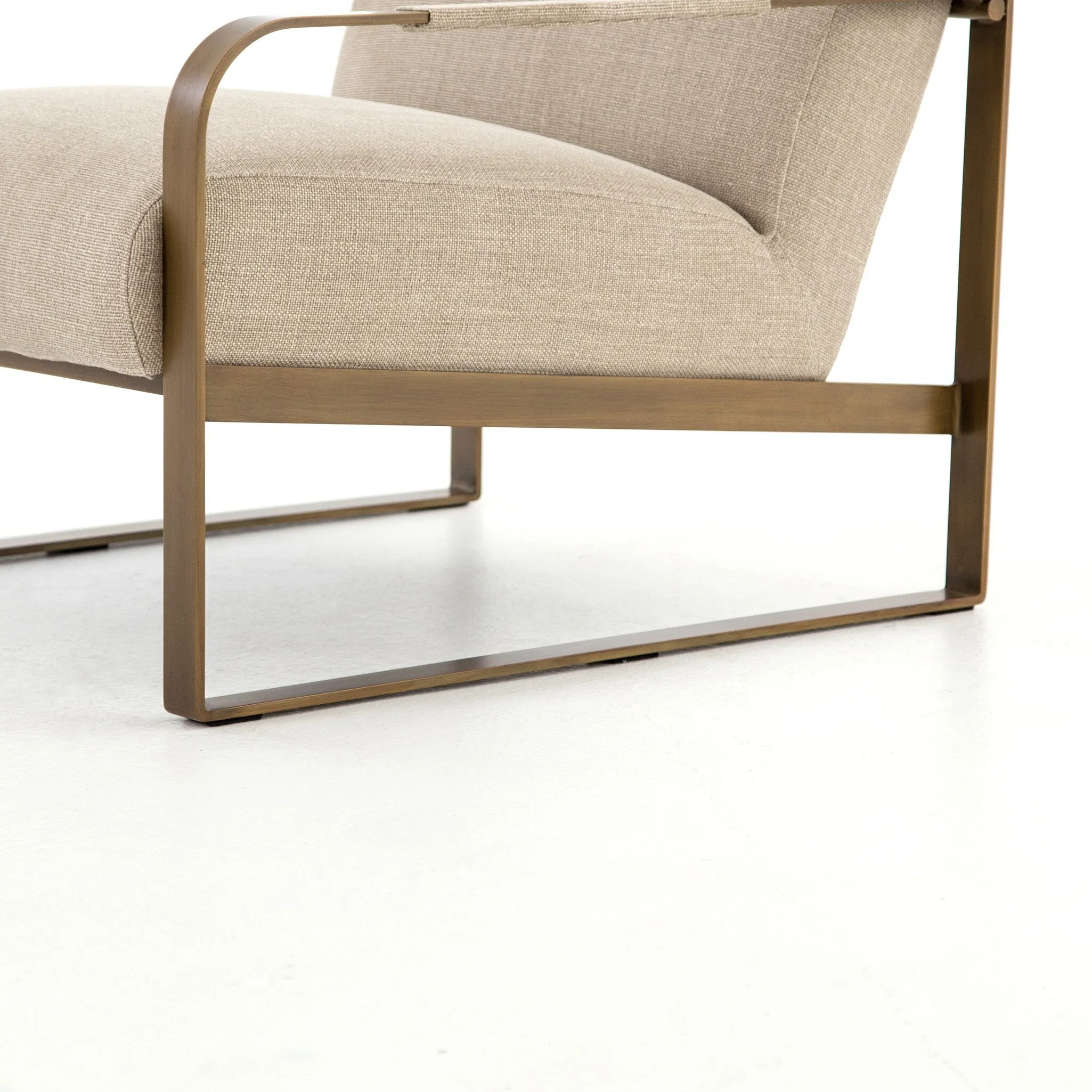 BRANDT CHAIR