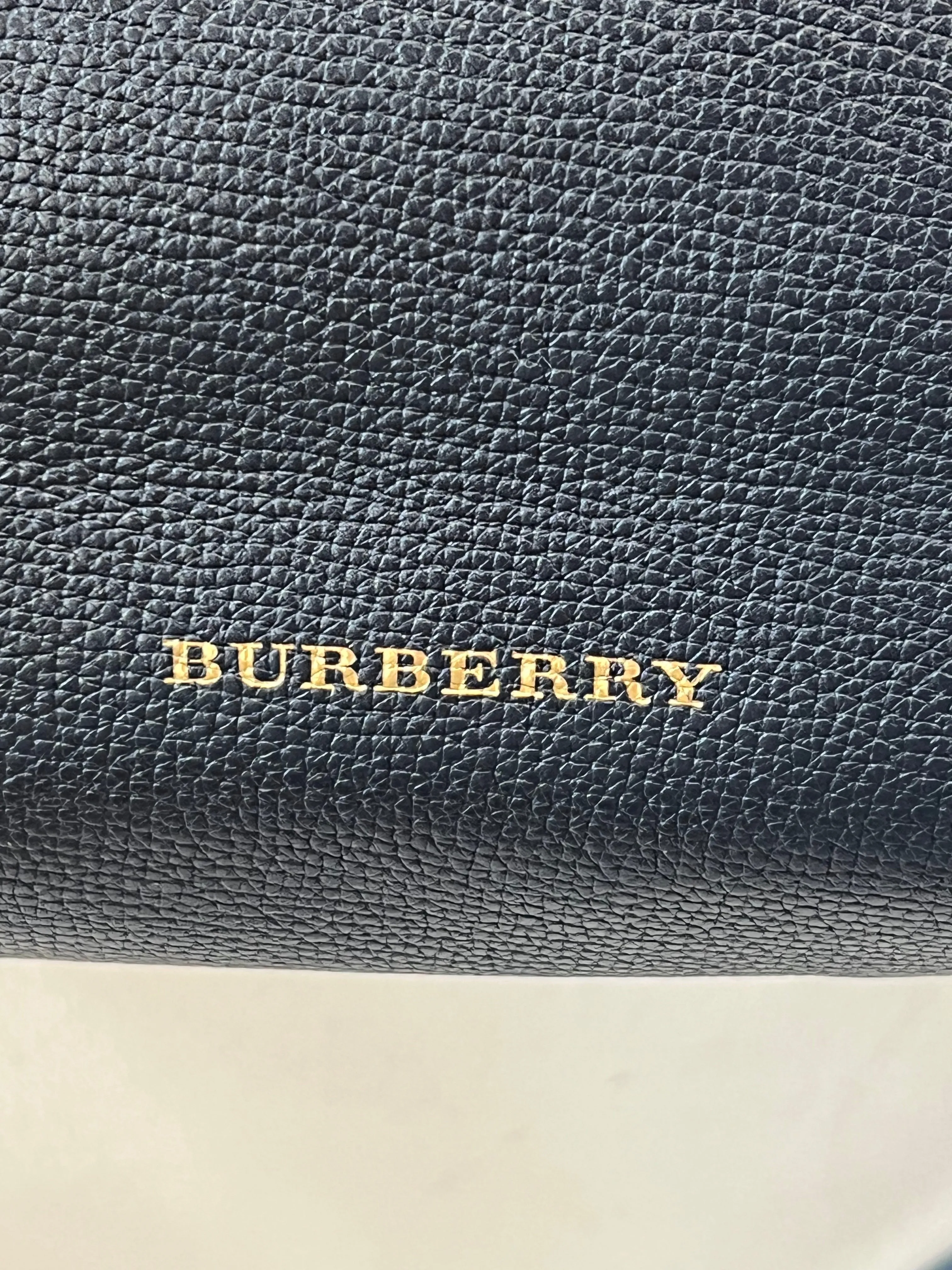 BURBERRY BANNER LEATHER & HOUSE CHECK TOTE BAG
