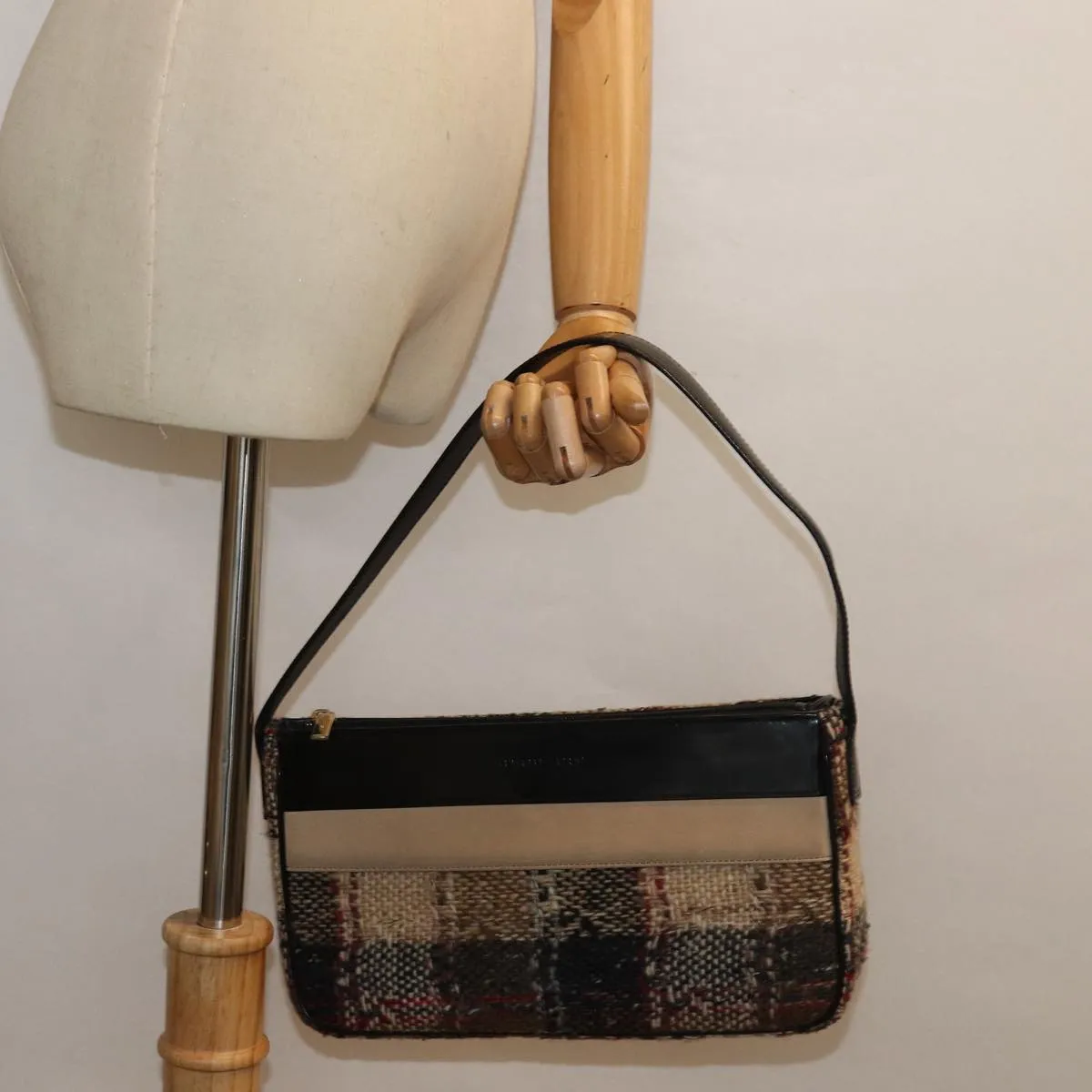 BURBERRY Nova Check Shoulder Bag Wool Beige Black  ep5128