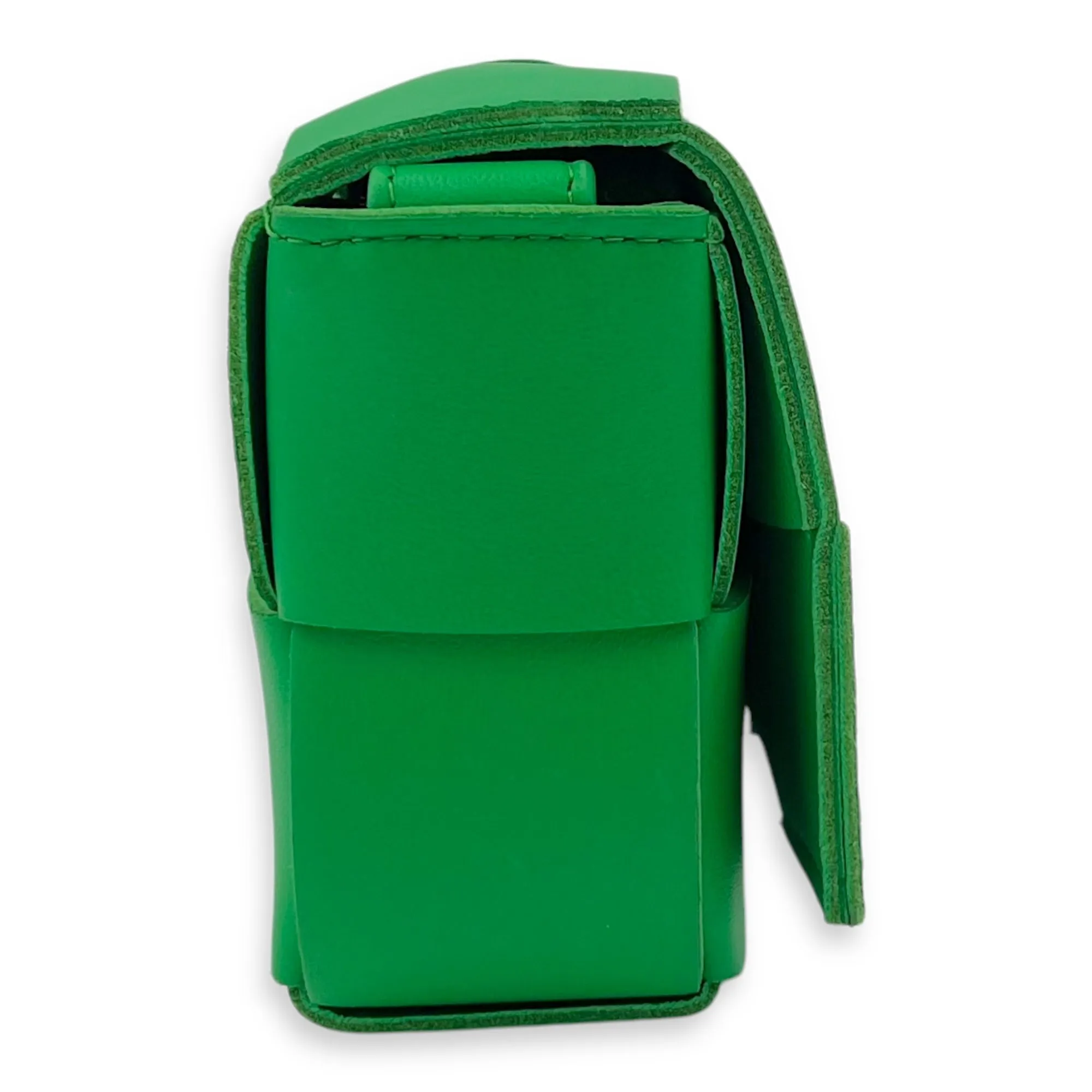 Cassette Green Crossbody Bag in Lambskin, Gold hardware