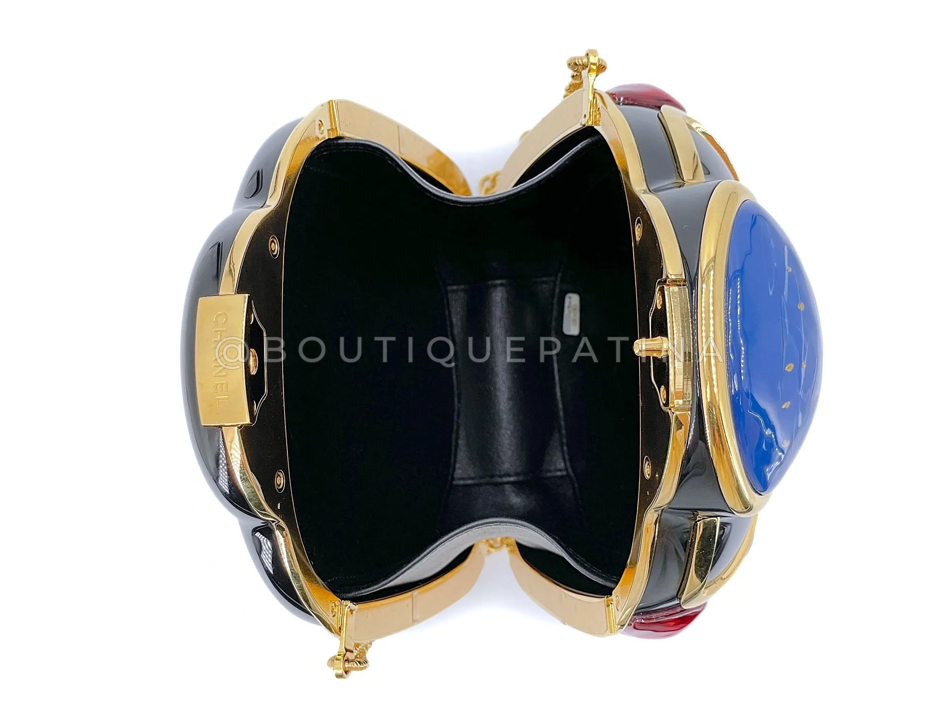 Chanel 19A Egypt Paris-New York Scarab Minaudière Evening Clutch Bag 3XY