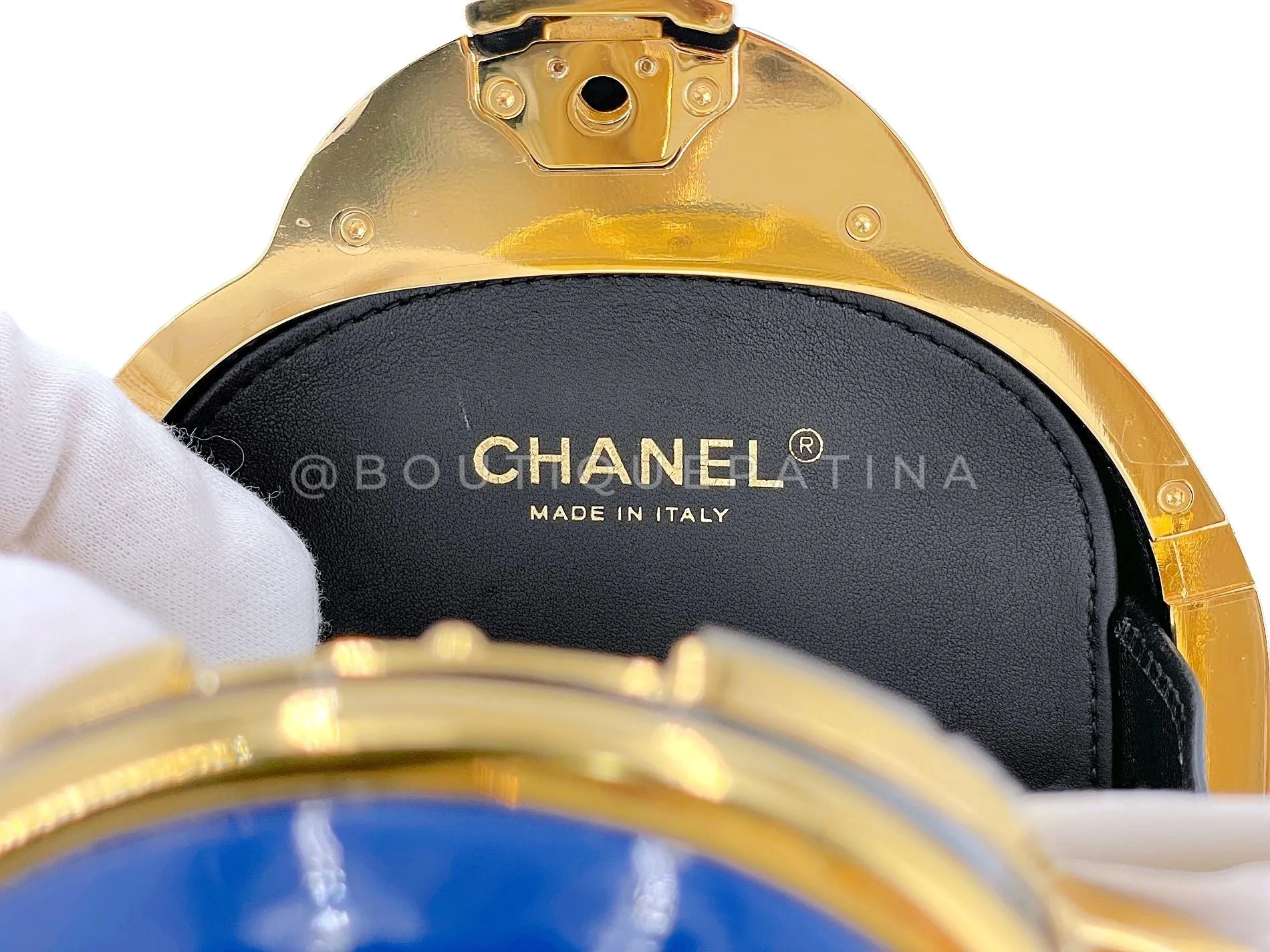 Chanel 19A Egypt Paris-New York Scarab Minaudière Evening Clutch Bag 3XY