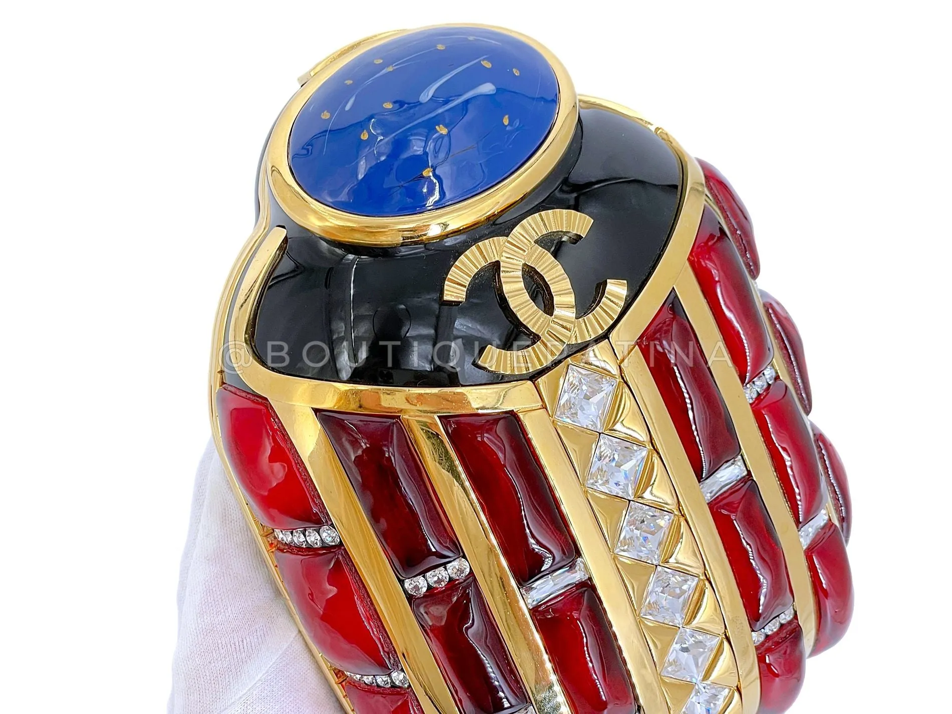 Chanel 19A Egypt Paris-New York Scarab Minaudière Evening Clutch Bag 3XY