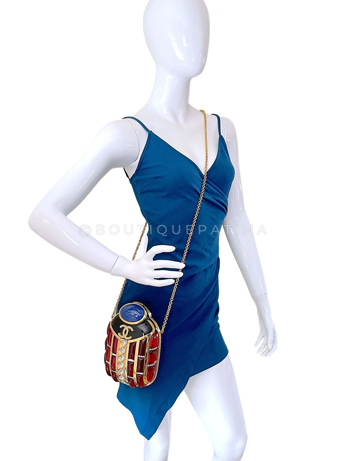 Chanel 19A Egypt Paris-New York Scarab Minaudière Evening Clutch Bag 3XY