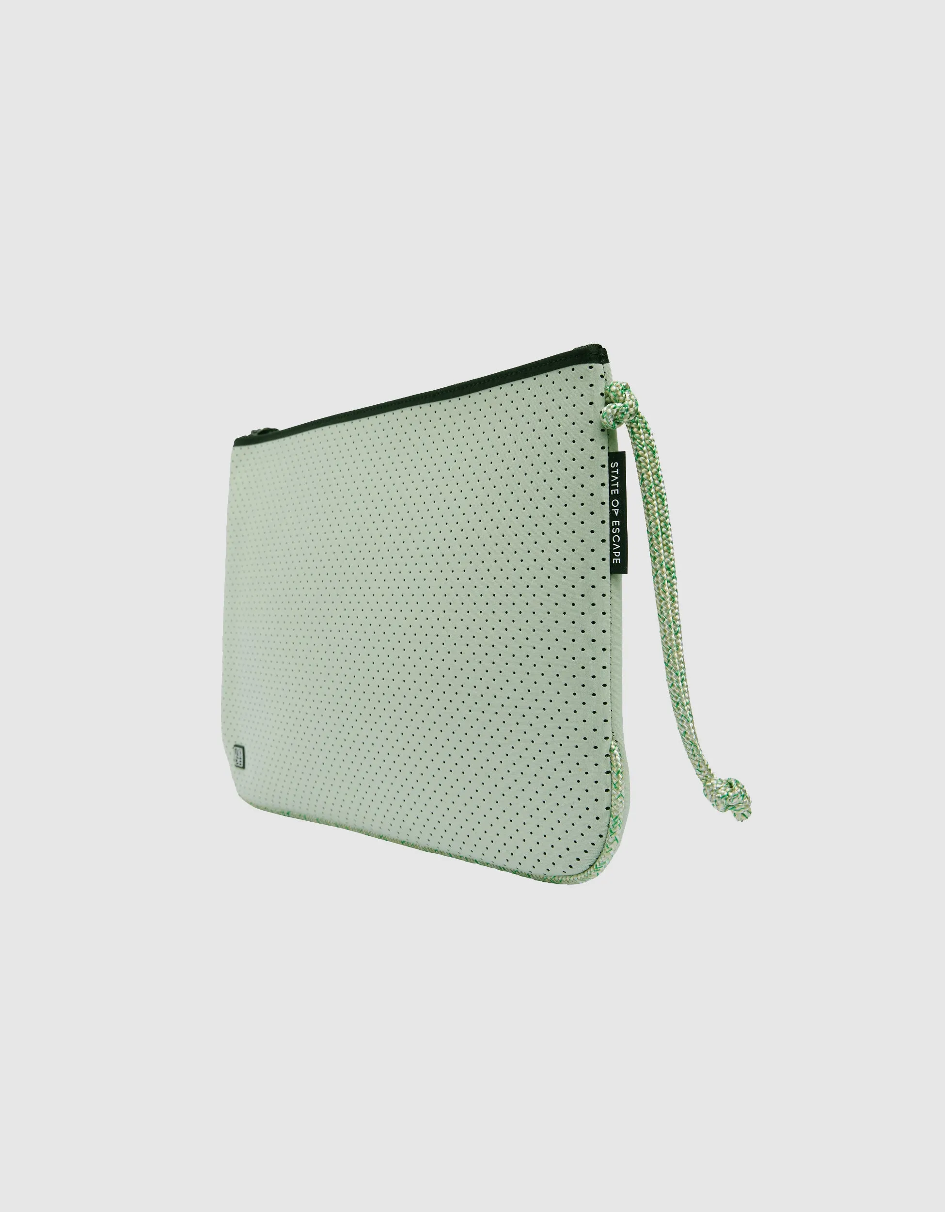Everyday large flat pouch in seafoam