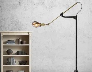 L’Çng Standing lamp