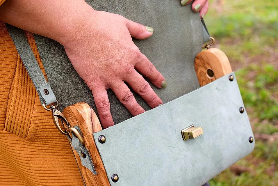 Mint leather wood women bag