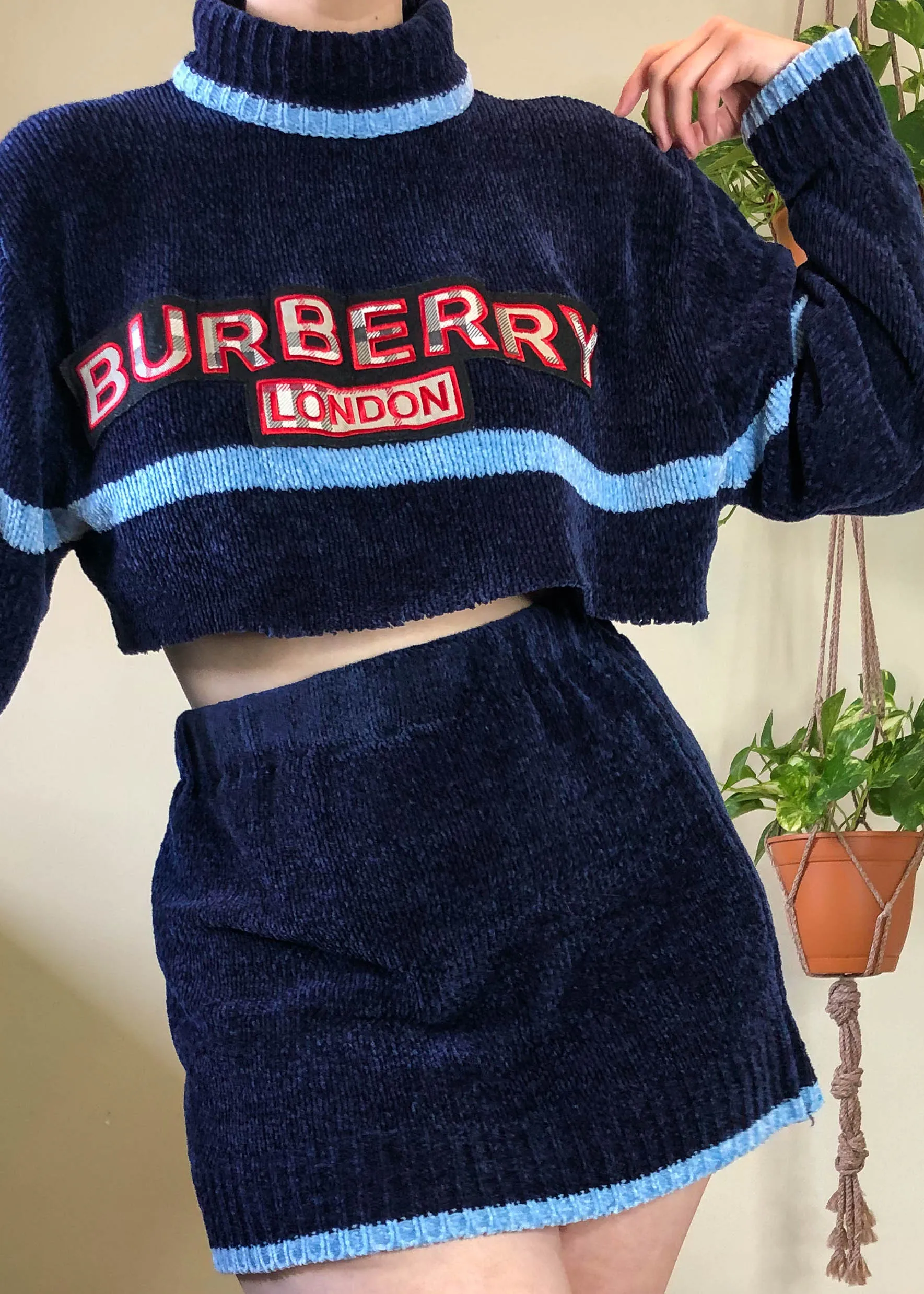 Vintage Knock-Off Burberry Chenille Skirt & Sweater Set - XL/2X